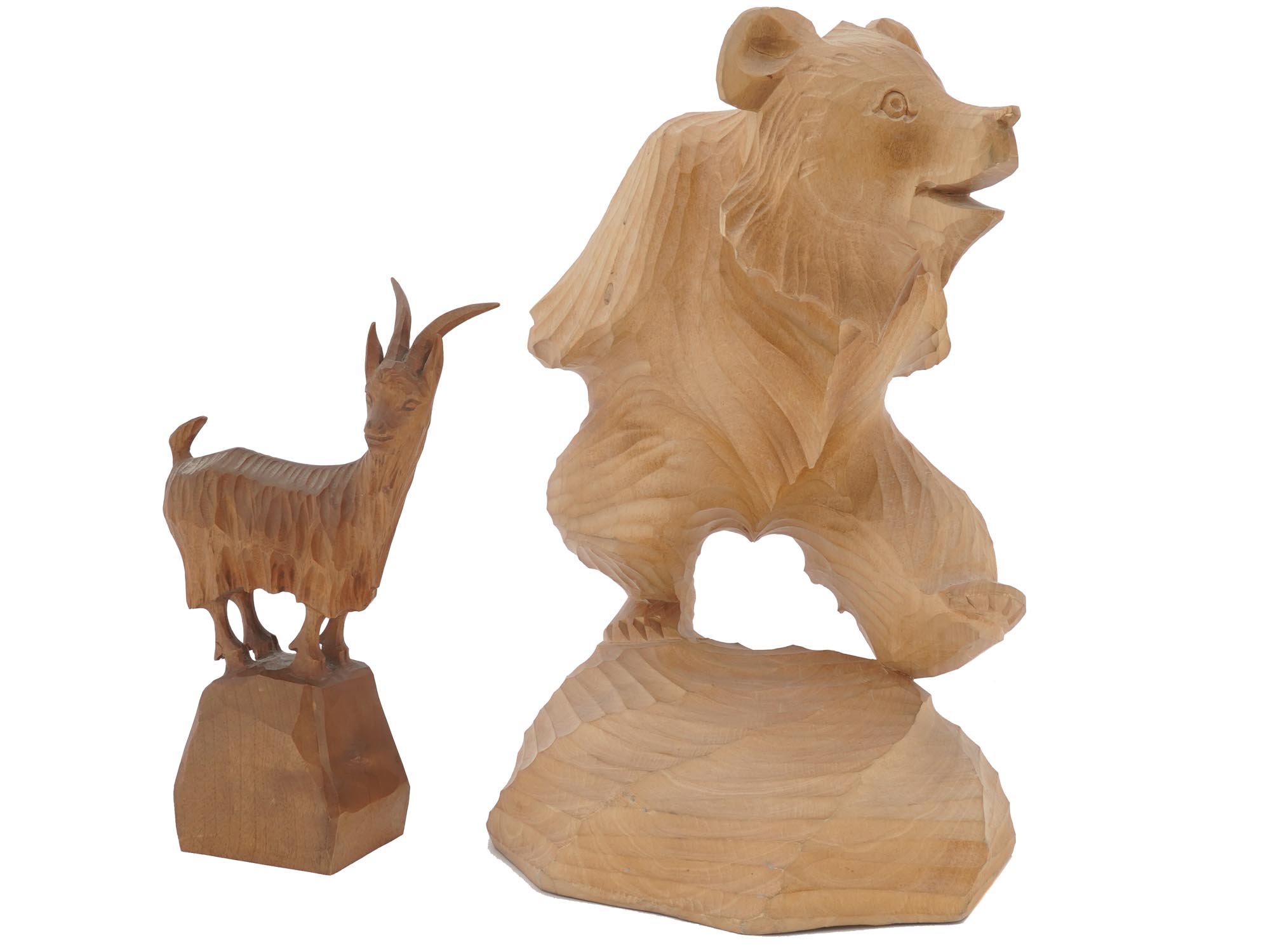VINTAGE HAND CARVED WOOD FIGURINES OF ANIMALS PIC-